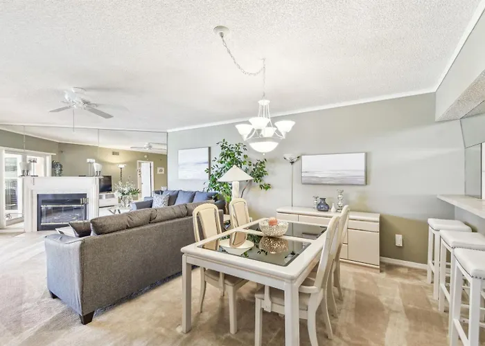 Penthouse Ocean & Pool View Clearwater Beach